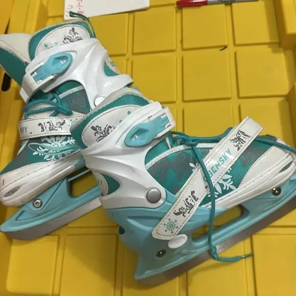 Adjustable Ice Skates Beginner Ice Skating Shoes for Outdoor and Rink M - Picture 5 of 7